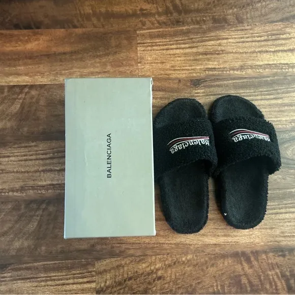 Balenciaga Men's Black Slides