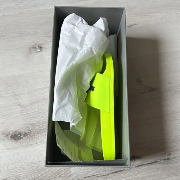 BALENCIAGA Pool Slide logo detailed rubber slides lime size 7 NWT in box