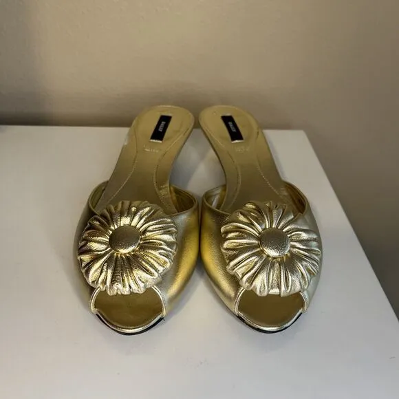 BALLY Golden Metallic Leather Flower Slide Kitten heel Peep Toe Size 6.5 37