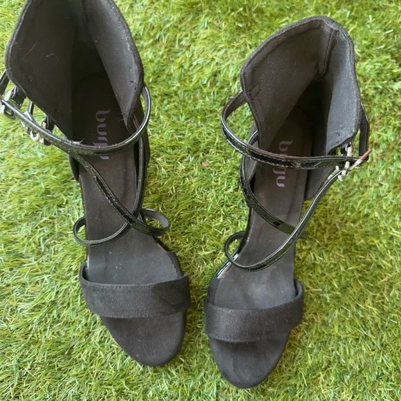 Barju Open Toe High Back Heeled Sandals in Black 3” Flared Heel Height Size 9 US