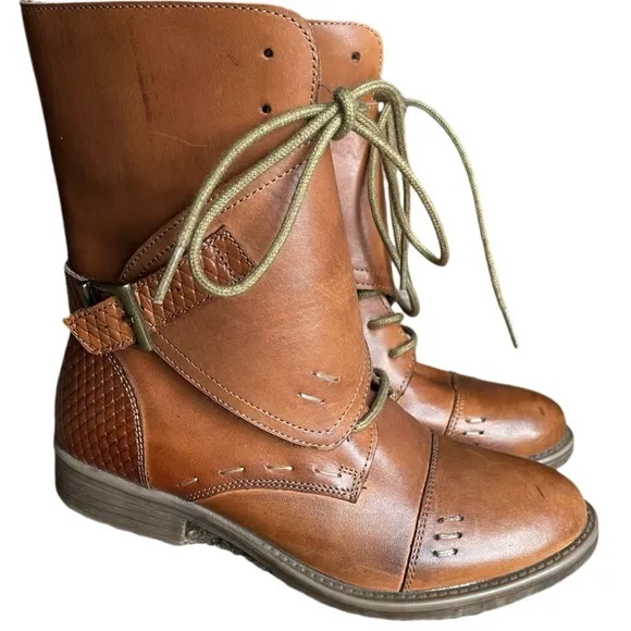 Bedstu Roan Deception Leather Wrap Over Tan Military Steampunk Boots -6.5 NWOT
