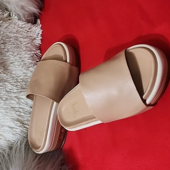 BEEK ALBATROSS SANDALS
