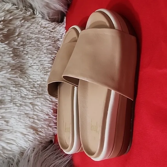 BEEK ALBATROSS SANDALS