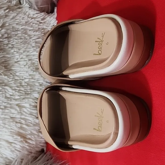 BEEK ALBATROSS SANDALS