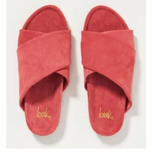 Beek Kea Slide Sandals in Rosewood Size 9