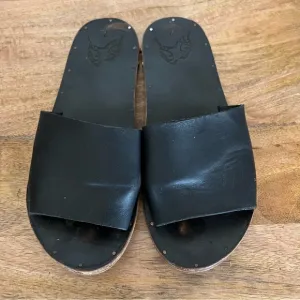 Beek Mockingbird Slide Black Sandals Size 7