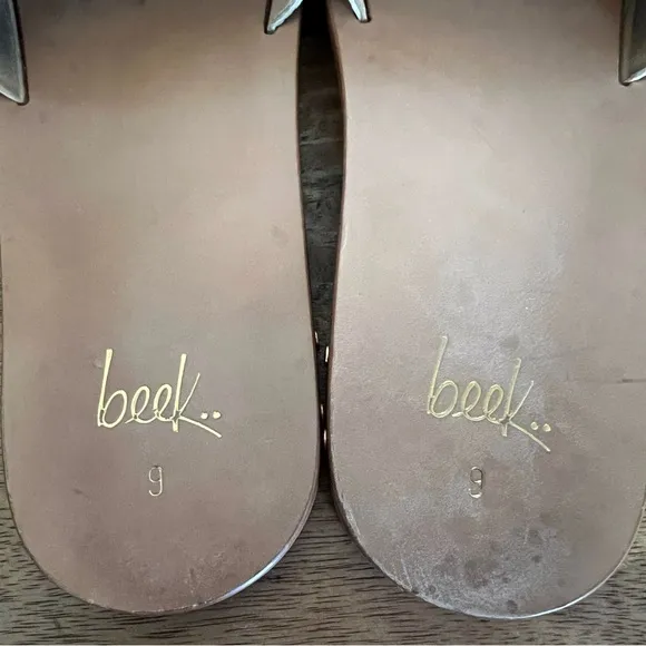 Beek Mockingbird Slide Sandals Size 9
