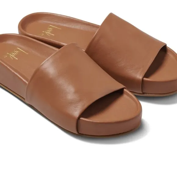 Beek Pelican Leather Slide Platform Sandal, NWT