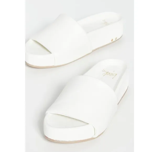 BEEK Pelican Sandals white platform size 10 women’s like new