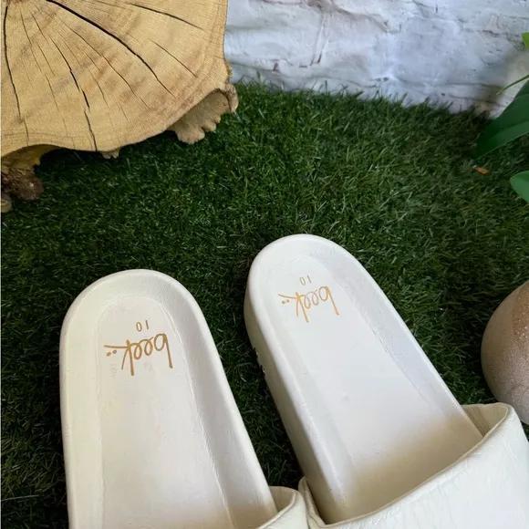 BEEK Pelican Sandals white platform size 10 women’s like new