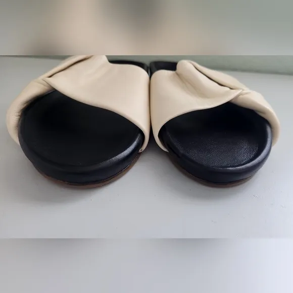 BEEK  Women's Leather Cream/Black Slide Sandals Size 7
