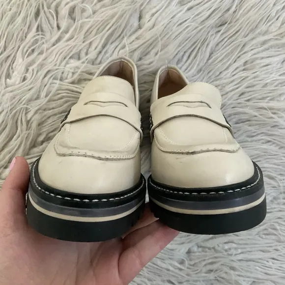 Bernardo Selma Ivory White Chunky Leather Lug Sole Heeled Platform Loafer EUC 7