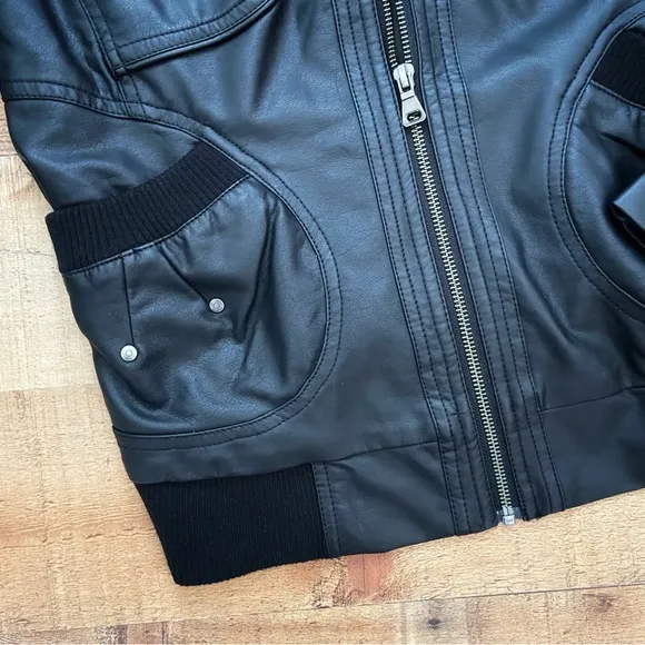 BERNARDO Vegan Leather Moto Jacket 🖤 Beautiful