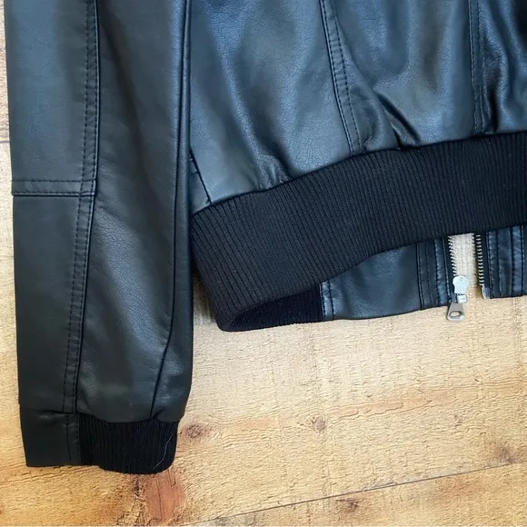 BERNARDO Vegan Leather Moto Jacket 🖤 Beautiful