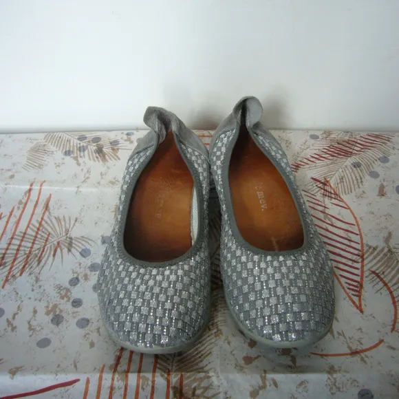 Bernie Mev Silver Woven Textile Ballerina Flat 6.5