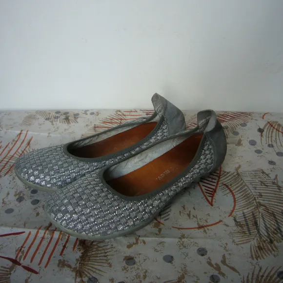Bernie Mev Silver Woven Textile Ballerina Flat 6.5