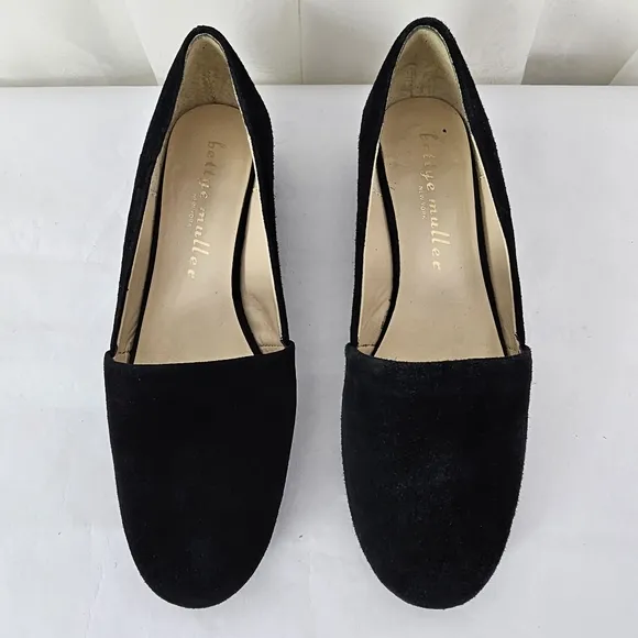 Bettye Muller Black Suede Flats Size 7.5