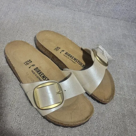 Birkenstock Madrid Size EU 37 L6 US Narrow Beige Big Buckle Slide Sandals