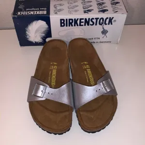 Birkenstock women’s sandals size 11