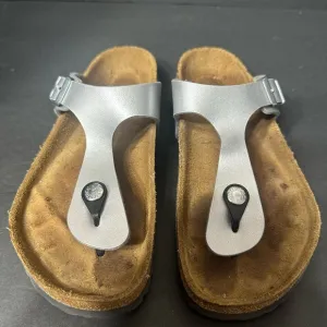 BIRKENSTONE Silver Sandals with Toe Loop size 7 pre owned good condition