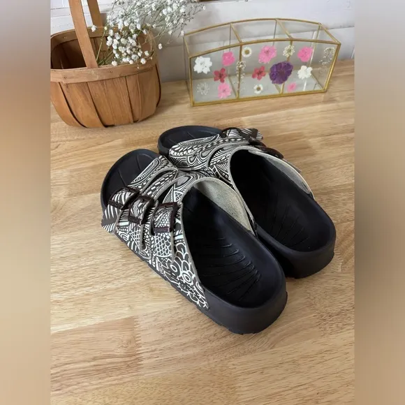 BIRKS By Birkenstock Beach Slide Sandals Brown Paisley Design Size 10 - 41 Boho