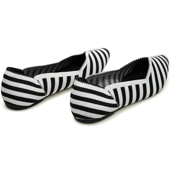 Black and White Zebra Stripe Flats with Rounded Toe