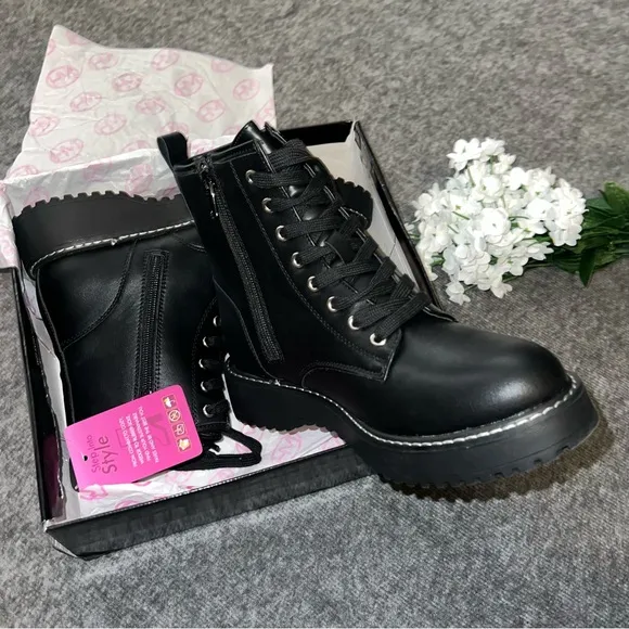 Black Lace-Up Combat Boot