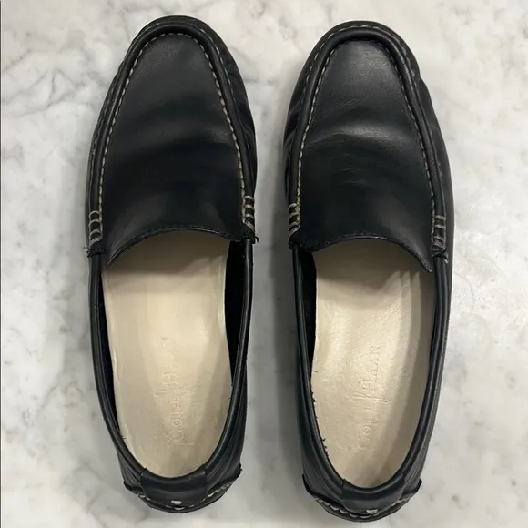 Black Leather Slip-On Loafers with Moccasin Stitching