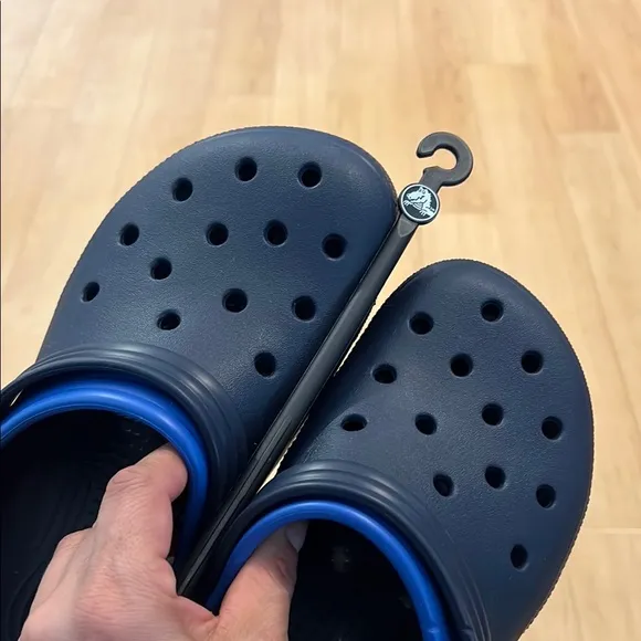 Blue Sandals with Two-Tone Design and Comfort