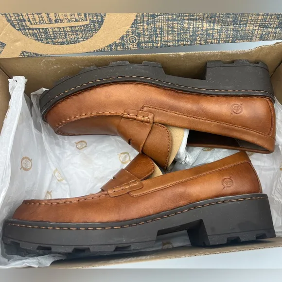 Born Carrera Leather Penny Loafer Lug Soles Brown Women’s Size 8.5M NEW W/Box