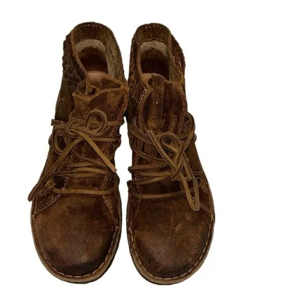 BORN  Distressed Leather Ankle Brown Boots(Size 6.5M)