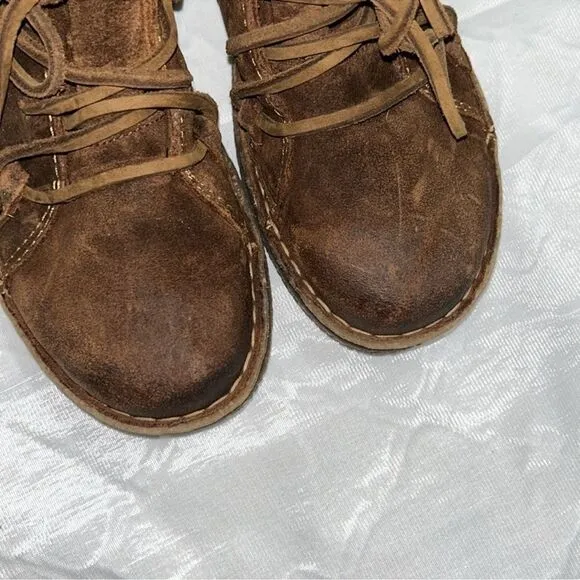 BORN  Distressed Leather Ankle Brown Boots(Size 6.5M)