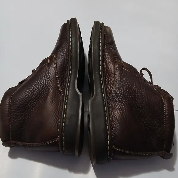 Born Mens Brown Leather Ankle Boots. NWOT. Size 9