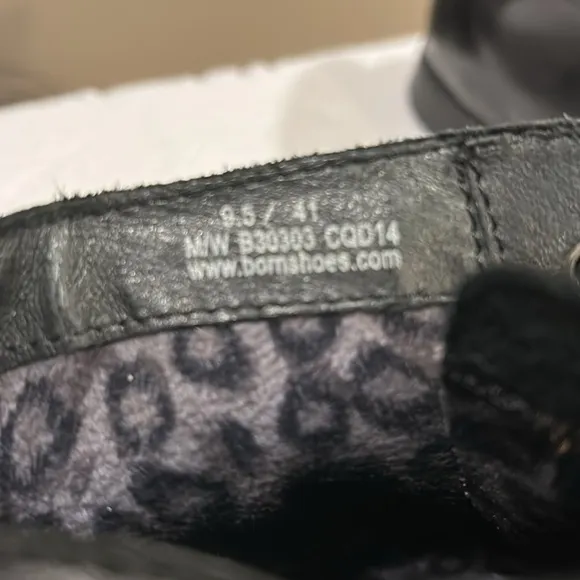 Born womens leather lace up combat bootsanimal print lined size 9.5/41 black
