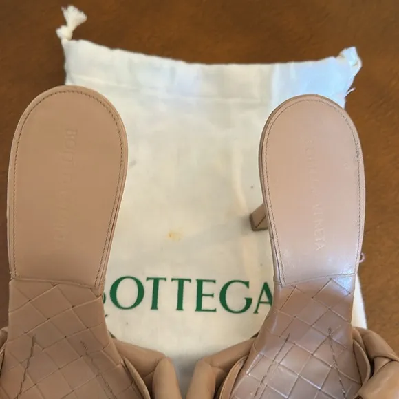 Bottega Veneta Beige Quilted Slide Sandals