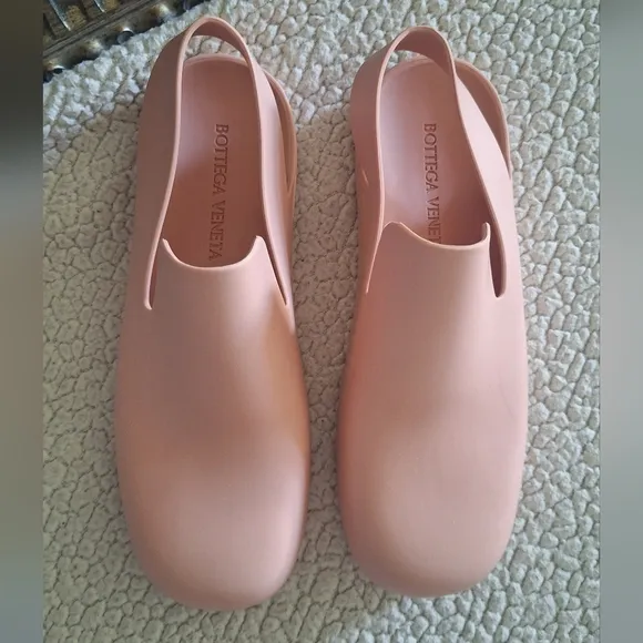 BOTTEGA VENETA Rubber Puddle Slingback Sandals In Pink EU 39 US 9 Org $990