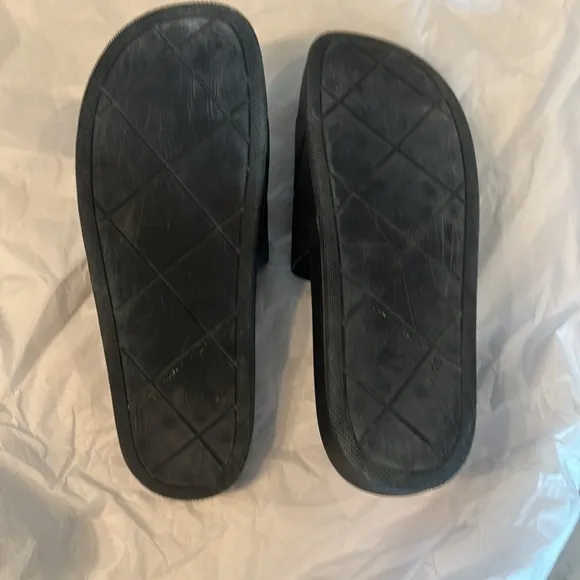 Bottega Veneta Vintage Black Quilted Rubber Slides size 45