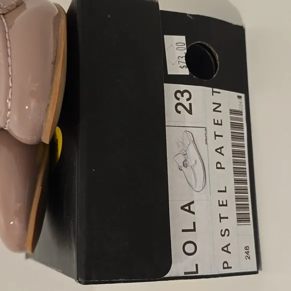 BOUTACCELLI CLASSICA NWT girls pink Loafers