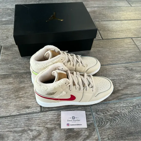 Brand New Air Jordan 1 Mid “Utility Fleece Peal White “Big Kids Sneakers