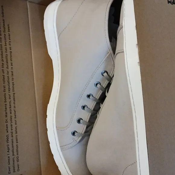 Brand New Dr. Martens Boots Coburg Mens 13 Tan and White