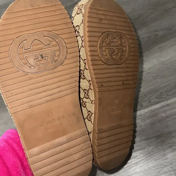 brown  GG Gucci canvas platforms slide sandals  size 8