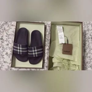 Burberry Maroon Slides size 7