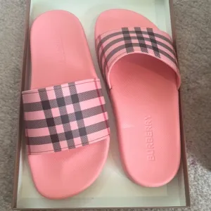 Burberry Pink Plaid Slides
