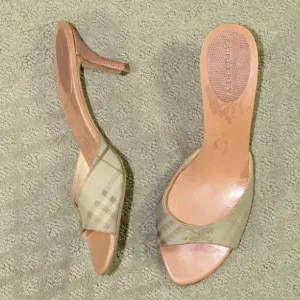 Burberry Women 7.5 / 38 Check Slides Beige Plaid Mule Sandal 3&quot; Kitten Heel