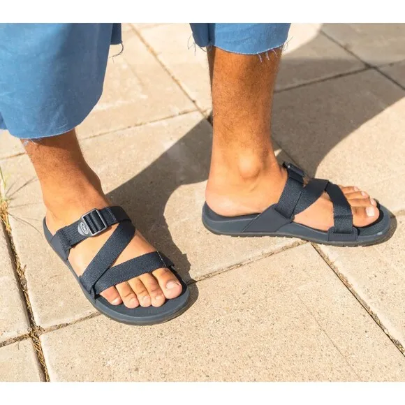 Chaco Mens Size 11 Black Lowdown Slide Sandals NEW