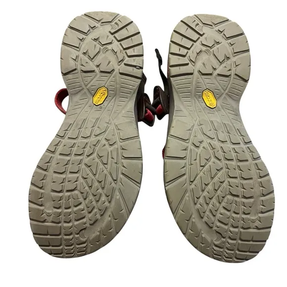 CHACO Women’s Red Updraft Embers Strappy Sandals Size 8