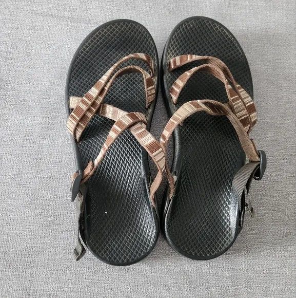 Chaco Zong Womens Slide Slip On Vibram Sandals Brown sz 8