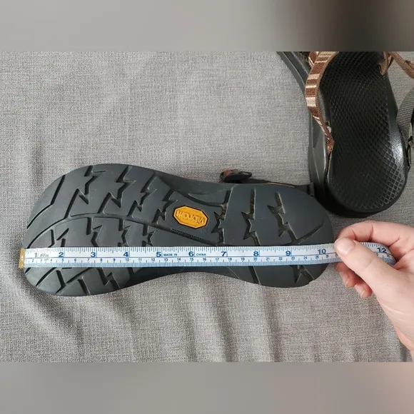 Chaco Zong Womens Slide Slip On Vibram Sandals Brown sz 8