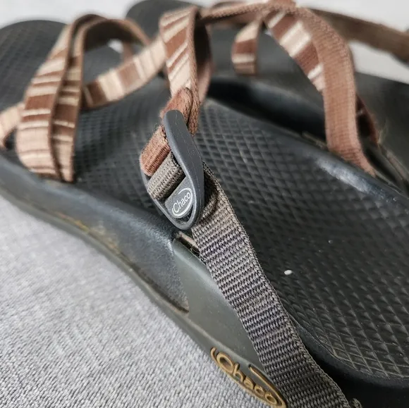Chaco Zong Womens Slide Slip On Vibram Sandals Brown sz 8