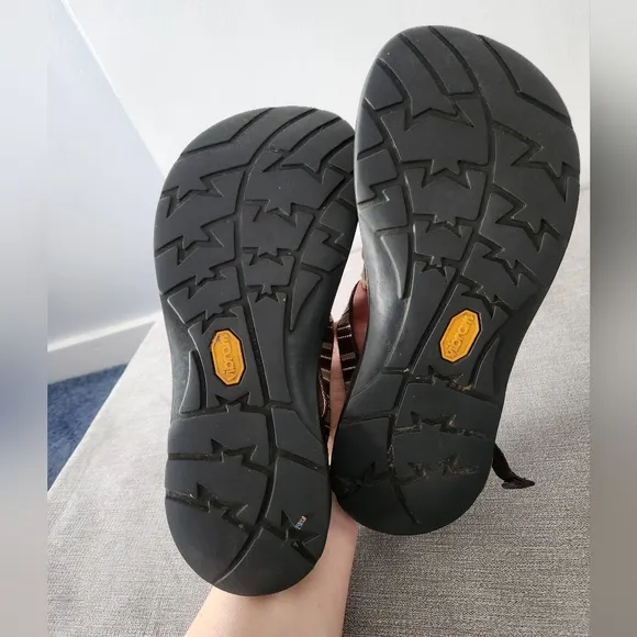 Chaco Zong Womens Slide Slip On Vibram Sandals Brown sz 8